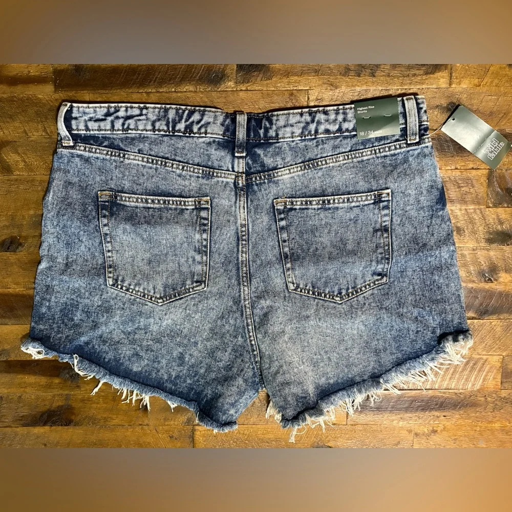 NWT Target Wild Fable Highest Rise Shorts Blue Denim Size 18 - Picture 2 of 4